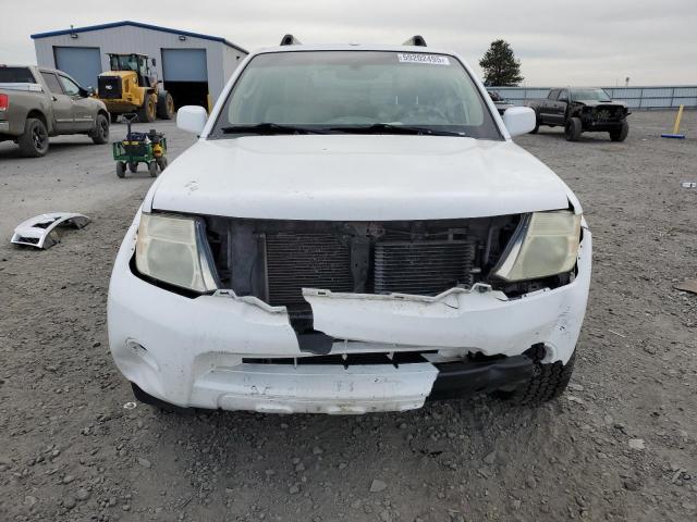 5N1AR1NB7BC614695 - 2011 NISSAN PATHFINDER S 白色 照片 5