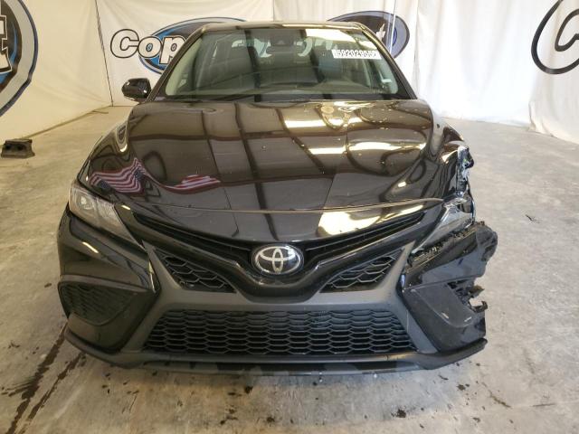 4T1G11AK4PU120786 - 2023 TOYOTA CAMRY SE NIGHT SHADE BLACK photo 5
