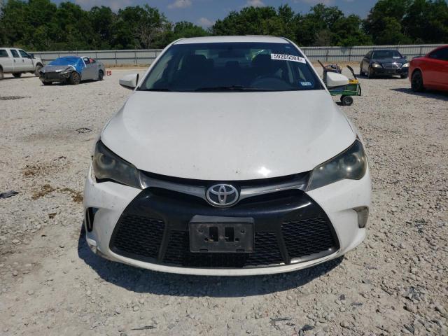 4T1BF1FK9HU658194 - 2017 TOYOTA CAMRY LE WHITE photo 5