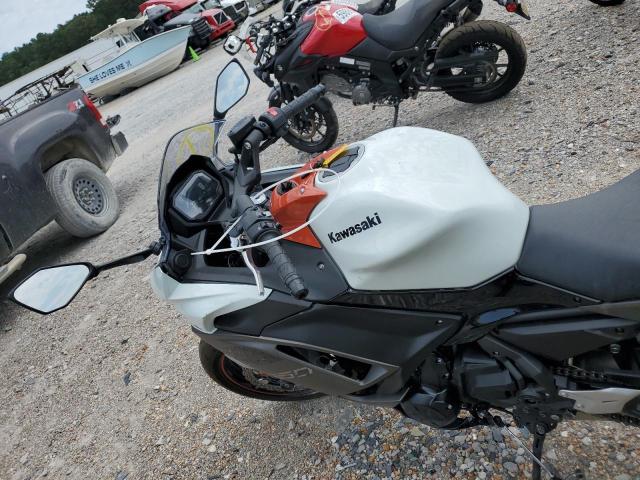 ML5EXER1XPDA94835 - 2023 KAWASAKI EX650 R Ақ фото 5