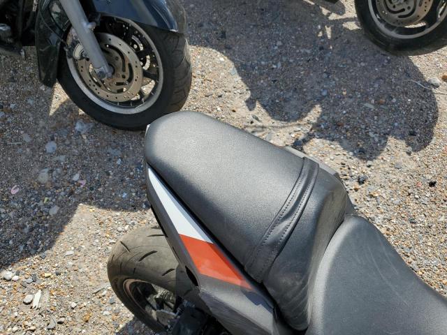 ML5EXER1XPDA94835 - 2023 KAWASAKI EX650 R Ақ фото 6