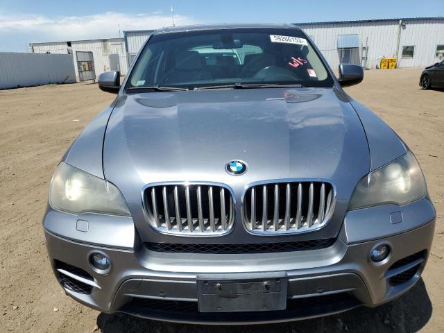 5UXZV8C52BL417375 - 2011 BMW X5 XDRIVE50I SILVER photo 5