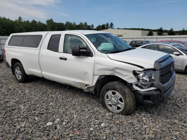 5TFCY5F18MX028256 - 2021 TOYOTA TUNDRA DOUBLE CAB SR/SR5 WHITE photo 4