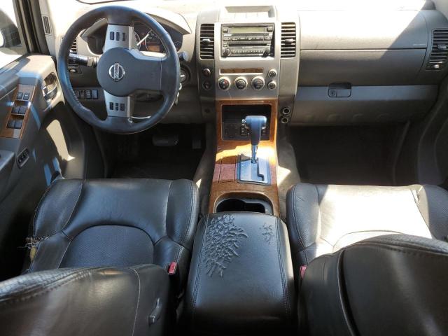 5N1AR18U25C741842 - 2005 NISSAN PATHFINDER LE BLACK photo 8