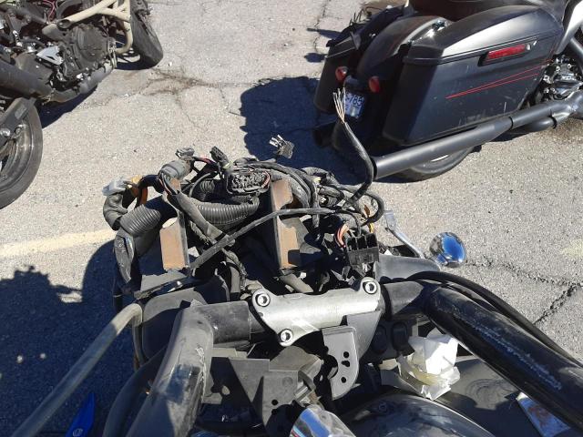 1HD1KH413AB661039 - 2010 HARLEY-DAVIDSON FLTRX 黑色 照片 8