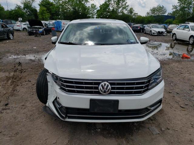 1VWLA7A39KC002534 - 2019 VOLKSWAGEN PASSAT WOLFSBURG WHITE photo 5