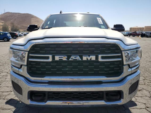 3C6UR5DL7NG321228 - 2022 RAM 2500 BIG HORN/LONE STAR WHITE photo 5