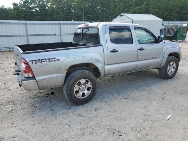 3TMLU4EN2FM207217 - 2015 TOYOTA TACOMA DOUBLE CAB GRAY photo 3