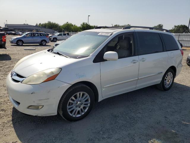2010 TOYOTA SIENNA XLE, null