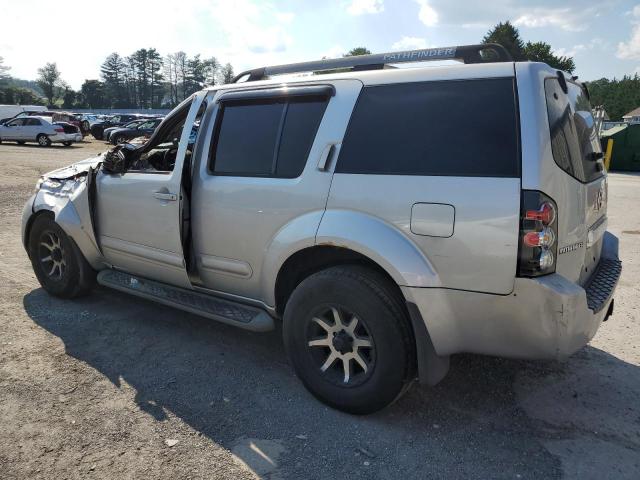 5N1AR18W75C780010 - 2005 NISSAN PATHFINDER LE SILVER photo 2