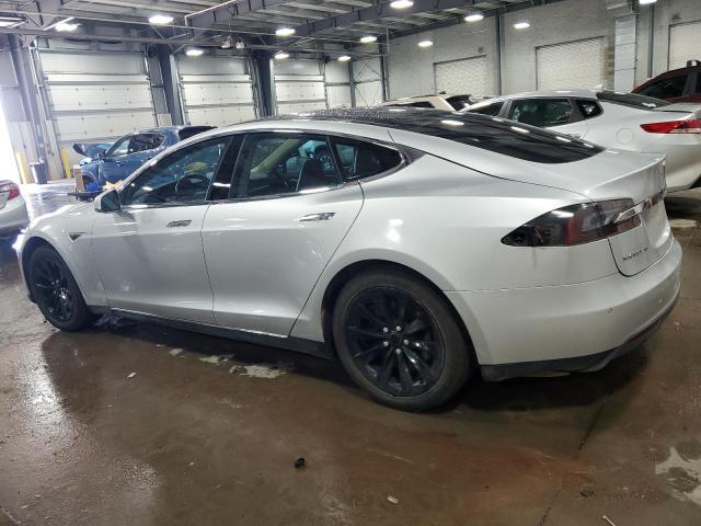5YJSA1H15EFP51239 - 2014 TESLA MODEL S SILVER photo 2