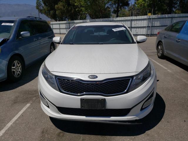 5XXGM4A79FG365502 - 2015 KIA OPTIMA LX WHITE photo 5