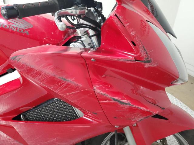 JH2RC46114M600389 - 2004 HONDA VFR800 RED photo 10