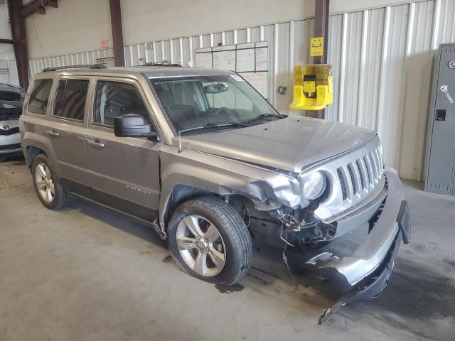 1C4NJPFA3GD612904 - 2016 JEEP PATRIOT LATITUDE SILVER photo 4