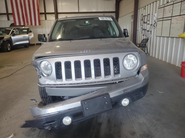 1C4NJPFA3GD612904 - 2016 JEEP PATRIOT LATITUDE SILVER photo 5