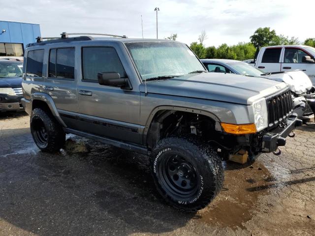 1J8HG48K87C638140 - 2007 JEEP COMMANDER 灰色 照片 4