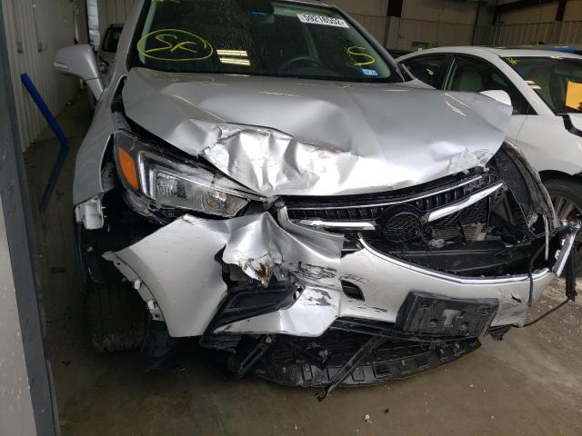 KL4CJASB7KB701764 - 2019 BUICK ENCORE PREFERRED Күміс фото 9