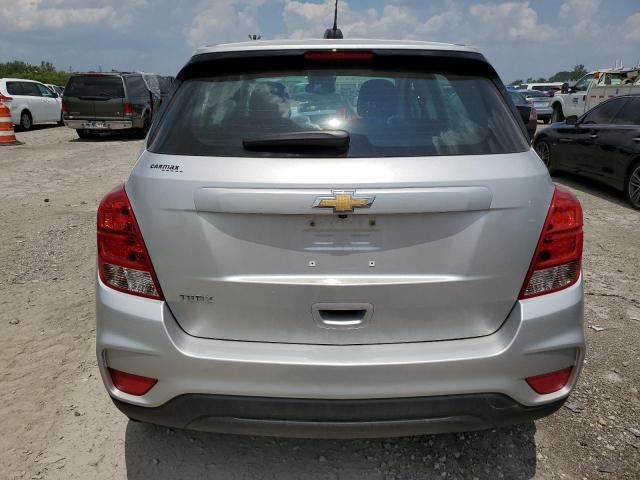 KL7CJKSB9LB324106 - 2020 CHEVROLET TRAX LS SILVER photo 6