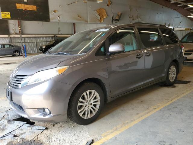 2011 TOYOTA SIENNA XLE, 