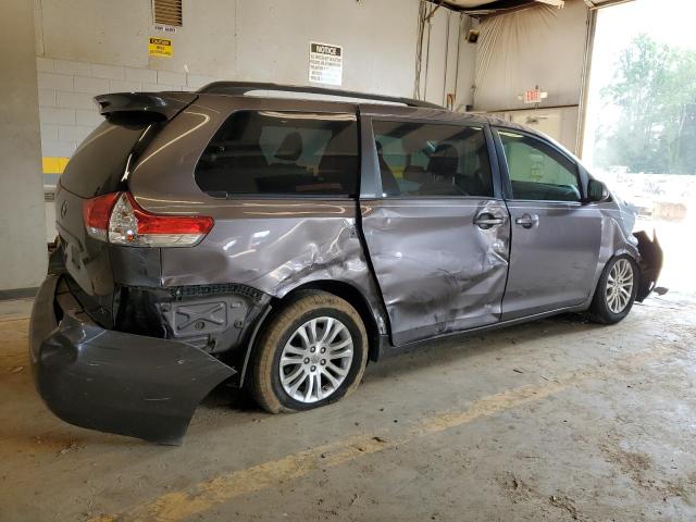 5TDYK3DC8BS167077 - 2011 TOYOTA SIENNA XLE GRAY photo 3