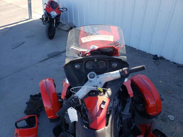 2BXJBHC10CV000065 - 2012 CAN-AM SPYDER ROA RTS RED photo 5