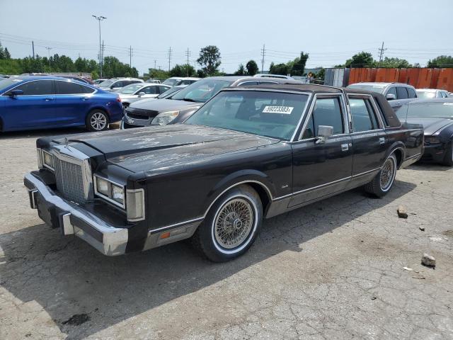 1LNBM82F5JY602839 - 1988 LINCOLN TOWN CAR SIGNATURE BLACK photo 1