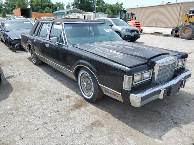 1LNBM82F5JY602839 - 1988 LINCOLN TOWN CAR SIGNATURE BLACK photo 4