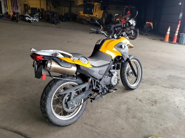 WB1018905DZY95076 - 2013 BMW G650 GS YELLOW photo 4