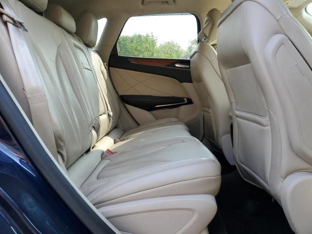 5LMCJ2D90HUL54709 - 2017 LINCOLN MKC SELECT أزرق صورة 11