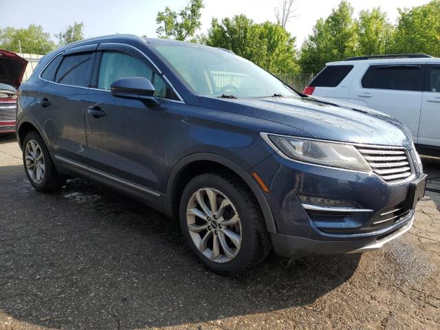 5LMCJ2D90HUL54709 - 2017 LINCOLN MKC SELECT أزرق صورة 4