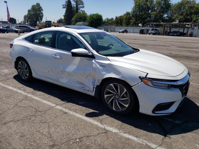 19XZE4F99KE008470 - 2019 HONDA INSIGHT TOURING WHITE photo 4