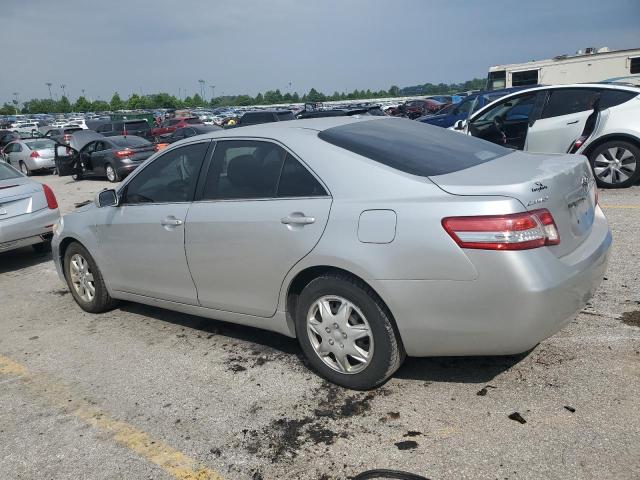 4T1BF3EK8BU705526 - 2011 TOYOTA CAMRY BASE SILVER photo 2