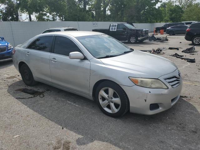 4T1BF3EK8BU705526 - 2011 TOYOTA CAMRY BASE SILVER photo 4