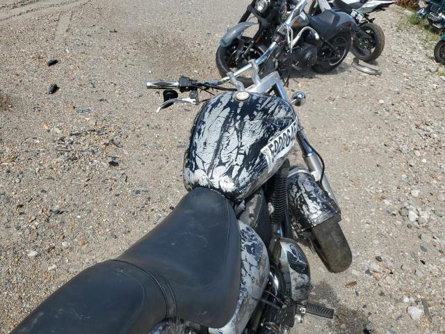 5VPCS15D0Y3003355 - 2000 VICTORY MOTORCYCLES V92 SC 黑色 照片 5