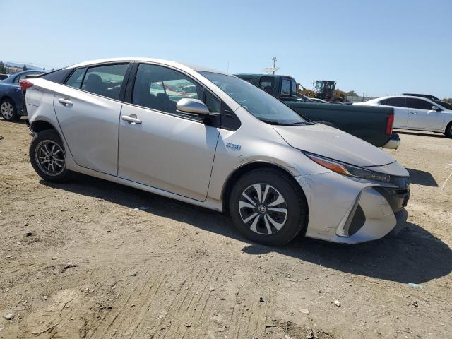 JTDKARFP3K3116485 - 2019 TOYOTA PRIUS PRIM 银色 照片 4