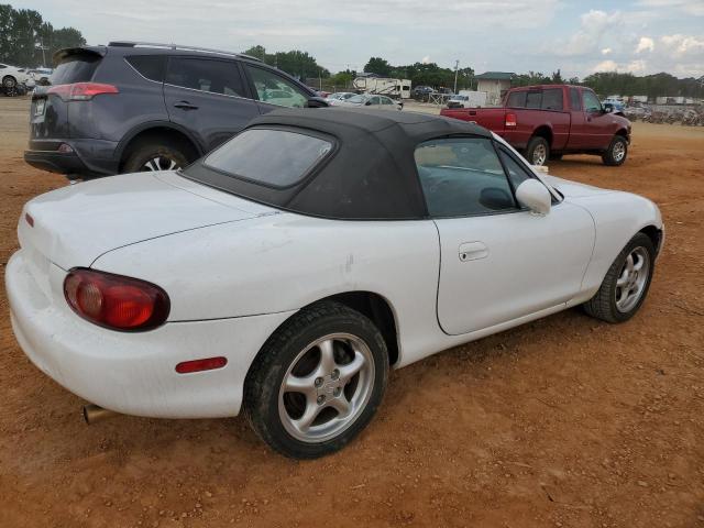 JM1NB353X10204794 - 2001 MAZDA MX-5 MIATA BASE WHITE photo 3