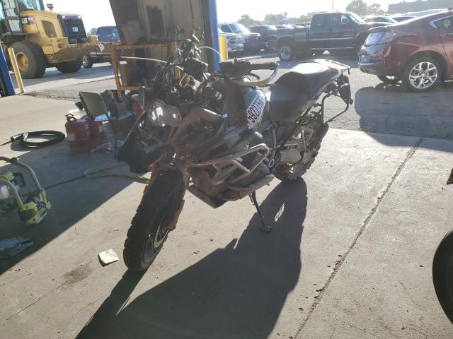 WB10J9303KZH99722 - 2019 BMW R 1250 GS SILVER photo 1