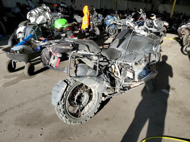 WB10J9303KZH99722 - 2019 BMW R 1250 GS SILVER photo 3