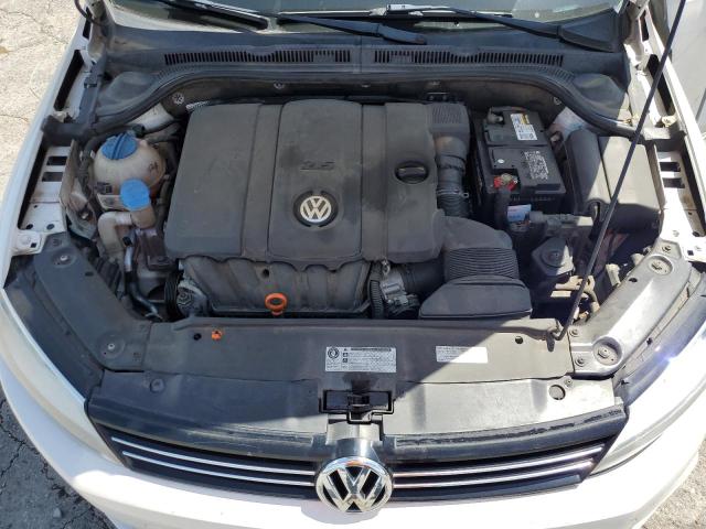 3VWDX7AJ4DM372857 - 2013 VOLKSWAGEN JETTA SE თეთრი ფოტო 11