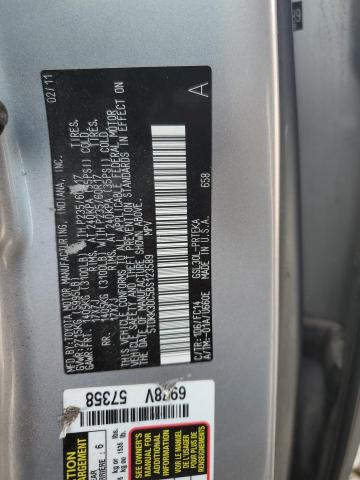 5TDKK3DC5BS123589 - 2011 TOYOTA SIENNA LE SILVER photo 13
