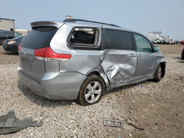 5TDKK3DC5BS123589 - 2011 TOYOTA SIENNA LE SILVER photo 3