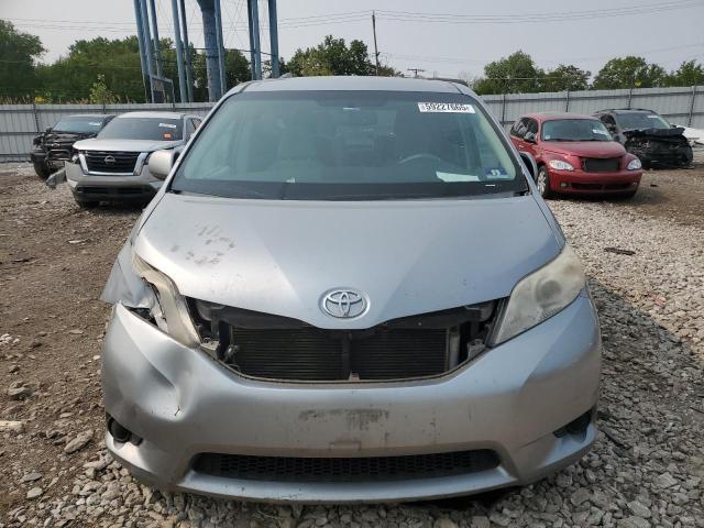 5TDKK3DC5BS123589 - 2011 TOYOTA SIENNA LE SILVER photo 5