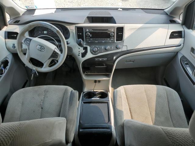 5TDKK3DC5BS123589 - 2011 TOYOTA SIENNA LE SILVER photo 8