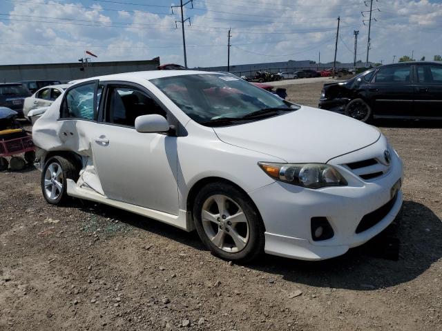 2T1BU4EE6BC615945 - 2011 TOYOTA COROLLA BASE WHITE photo 4