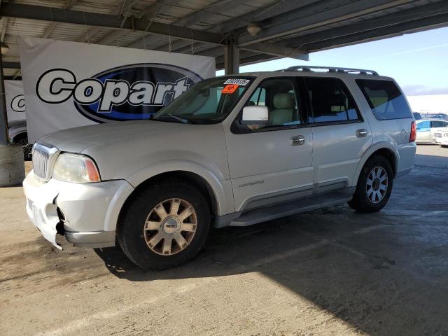 5LMFU28R34LJ41588 - 2004 LINCOLN NAVIGATOR WHITE photo 1