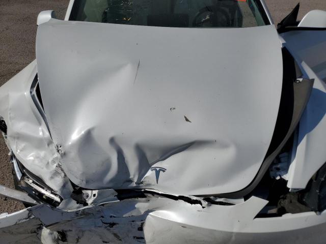 5YJ3E1EA6SF876792 - 2025 TESLA MODEL 3 WHITE photo 11