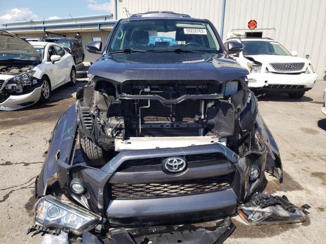 JTEBU5JR7J5599955 - 2018 TOYOTA 4RUNNER SR5/SR5 PREMIUM 灰色 照片 5