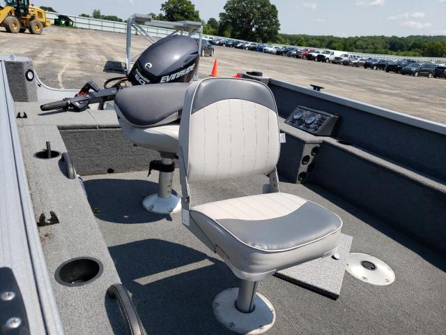 ACBV0918E515 - 2015 ALUM COMP 165 BLACK photo 6