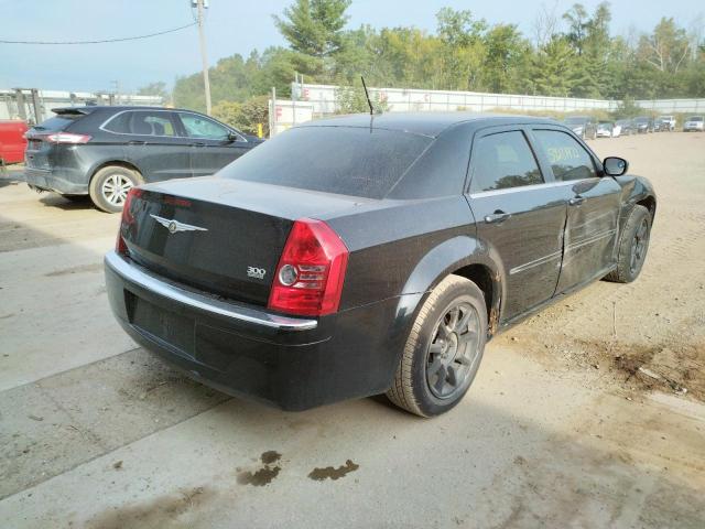 2C3KA33G58H240964 - 2008 CHRYSLER 300 LIMITED BLACK photo 4