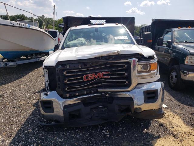 1GD31VCG8HF136185 - 2017 GMC SIERRA C3500 WHITE photo 5